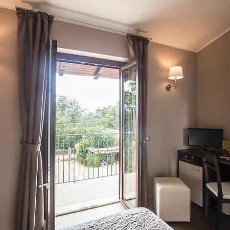 Il Fortino 3* تشلانو